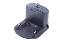 Hier zum Beispiel die iRobot Home Base und Dockingstation